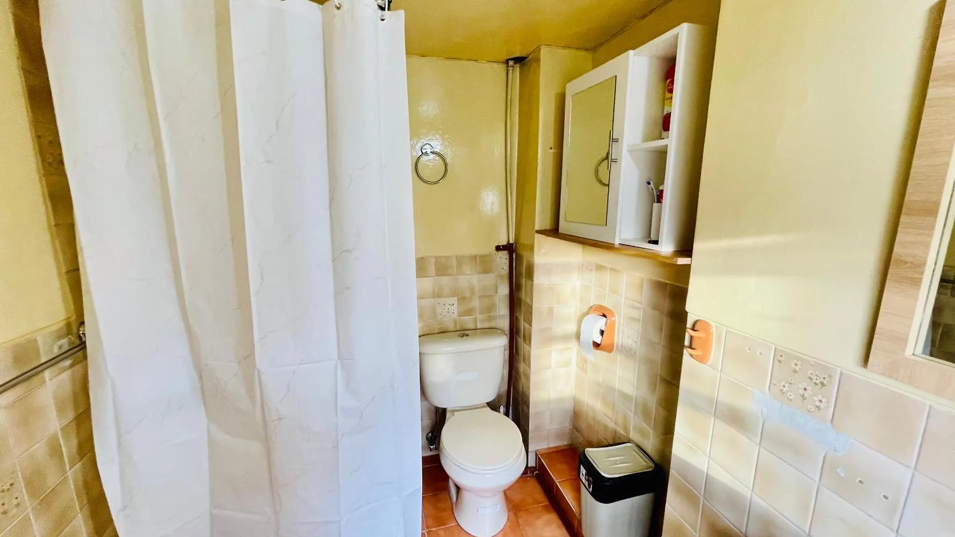 Clover House Quito 0*,  Ecuador